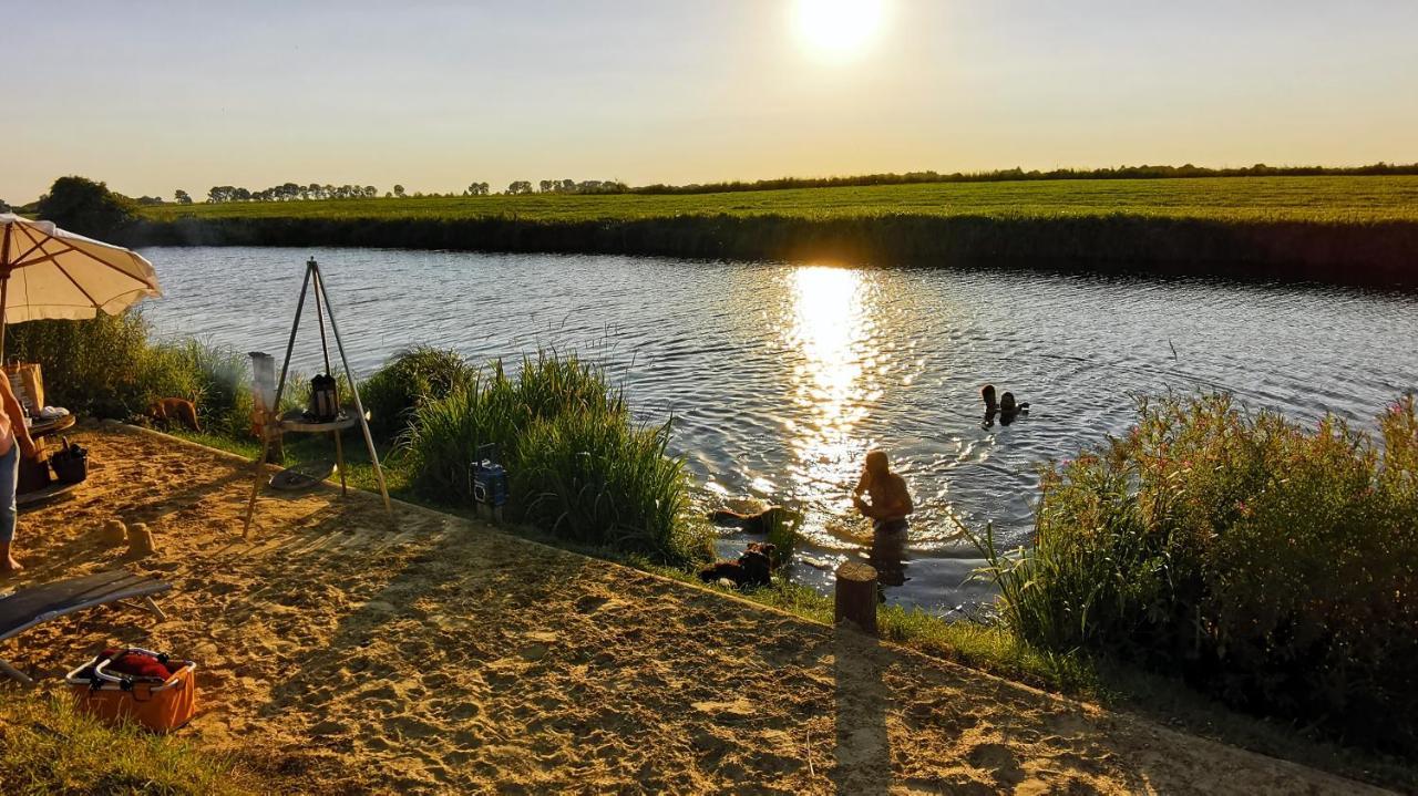 Appartement Im Stall "Lune River Ranch" Loxstedt Bagian luar foto
